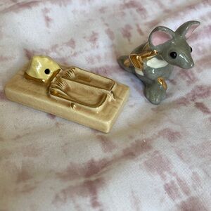 Vintage Pair of Miniature Mouse & Mouse Trap Salt & Pepper Shakers